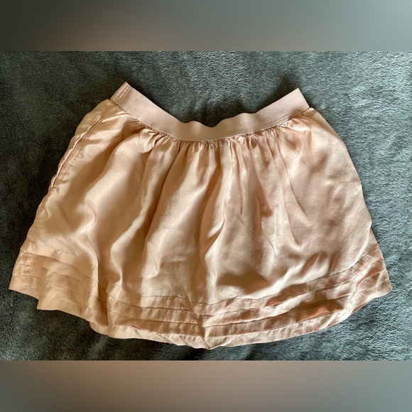 BCBGMAXAZRIA short satin skirt size S women with side pockets almost see through - Picture 2 of 2
